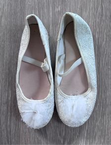 Kids Pumps size 32 - or free with any purchase