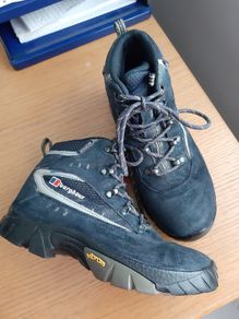 Boys' Berghaus walking boots