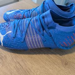 Puma soccer boots