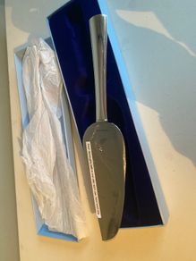 Fabulous Newbridge Silverware Pastry Server with clear stones unused