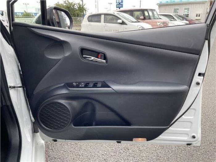 Toyota Prius in excellent condition for sale 2021