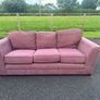 pink couch Image 4