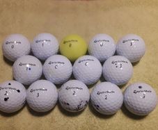 14 Taylormade Soft Response Golf balls
