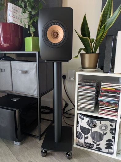 Kef Ls50 Meta +  Kef S2 Stands