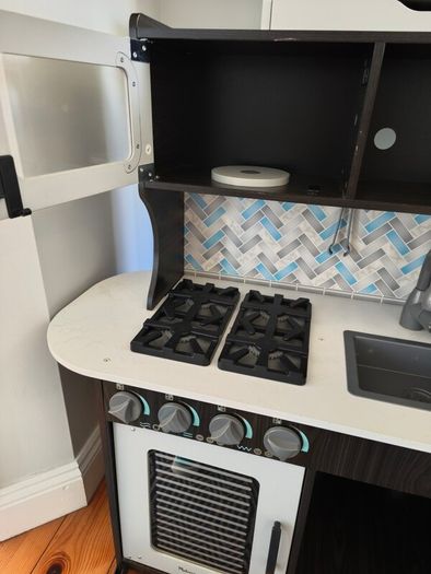 Melissa and Doug Play kitchen and accessories