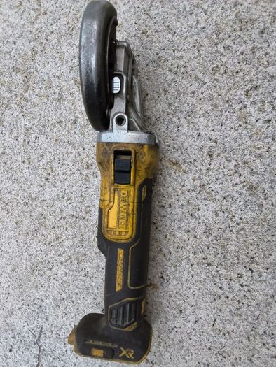 dewalt angle grinder