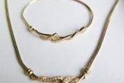 Vintage Gold Plated Crystal Necklace and Bangle , 1980s Bridal Statement Collar, Sparkling Pendant, Elegant Wedding Jewelry, Timeless Gift For Her