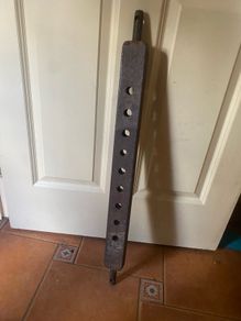 9 hole bar