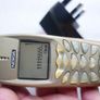 Nokia 3510i mobile phone with charger Image 2