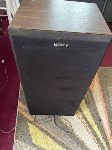 1980s Sony Amplifier Tape Deck and two sets of speakers