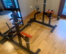 Squat rack/bench press