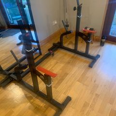 Squat rack/bench press