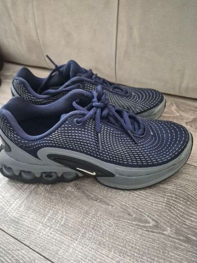 nike dns trainers uk5.5