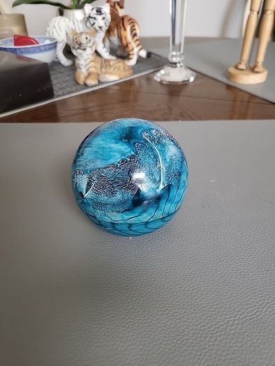 Crystal ball crested wave