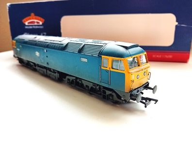 Model Railway  Bachmann Class 47