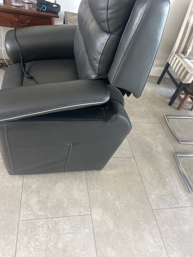 Tilt & lift leather armchair
