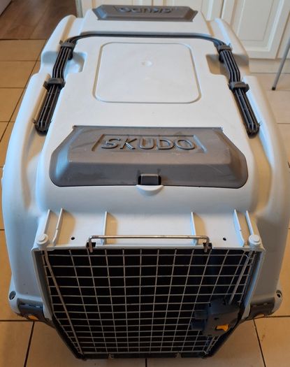 Dog Crate / Travel Carrier - Skudo 6 (with Wheels Included)