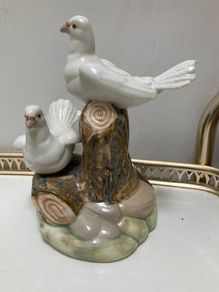 Ornament with doves