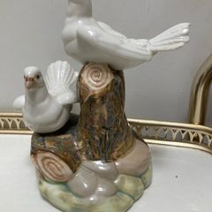 Ornament with doves