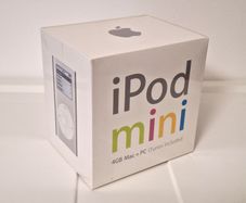 iPod mini 4GB Silver 1st Gen 2004 NEW