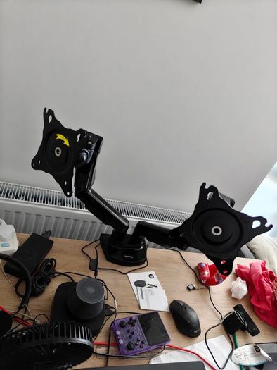Dual monitor stand