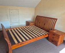 King Size Sleigh bed