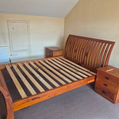King Size Sleigh bed