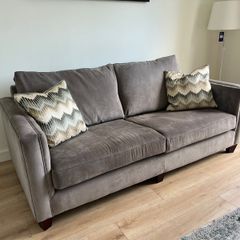 Soda with cushions