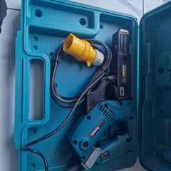 makita nail gun