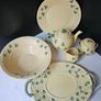 Bordallo Pinheiro Majolica Breakfast Set "Shamrock" Image 2