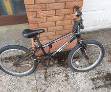 Apollo Switch Boys Bike, Requirs some TLC