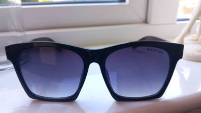 Fabulous New Tommy Hilfiger Sunglasses