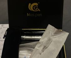 Professional Mas.pen Microneedling Derma Pen - Brand New & Boxed