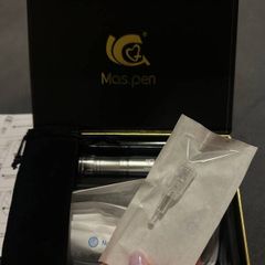 Professional Mas.pen Microneedling Derma Pen - Brand New & Boxed