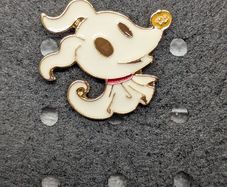 Zero enamel pin