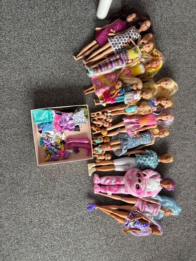 Barbie dream house, ambulance, 15+ dolls and accessories