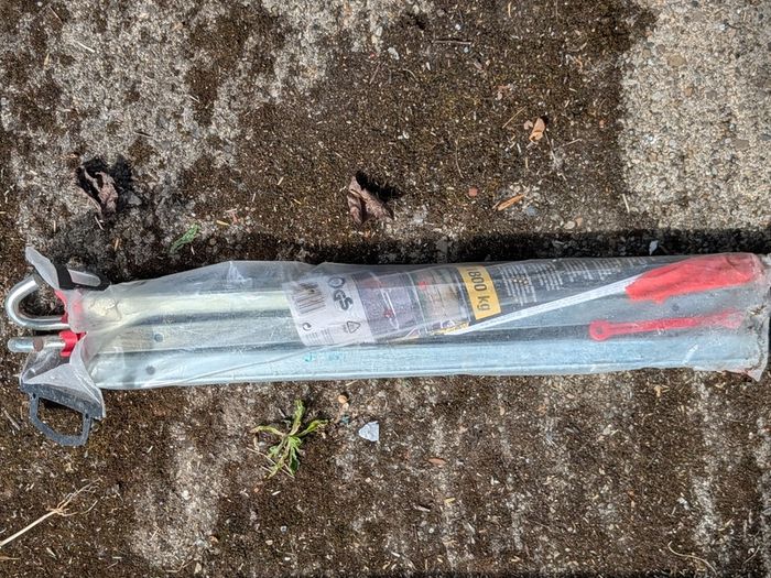 Garage Sale: Car Towbar