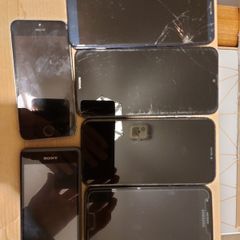 6 Mobile Phones for parts or repair, not powering on