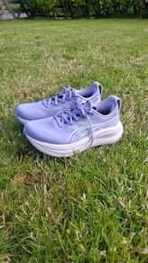 Asics Nimbus 28 - Minimal mileage