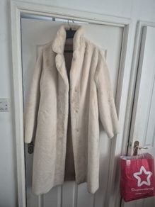 Fur/Suede Cream Coat long