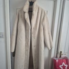 Fur/Suede Cream Coat long