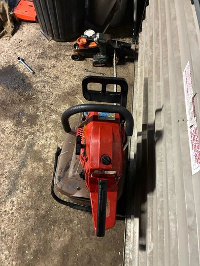 chainsaw