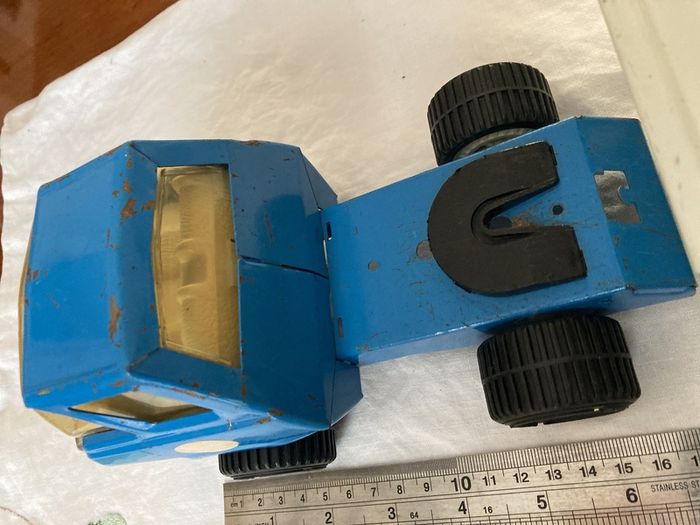 Tonka. Mini Tonka Motor Mover. Excellent condition.