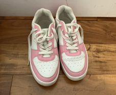 Ladies Runners pink and white