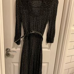 Zara midi black/white dots belted dress size medium