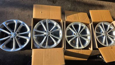 VW 17" 8J ET41 Alloy wheels