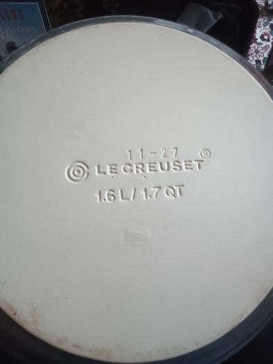 Le Creuset Classic Pie Dish New