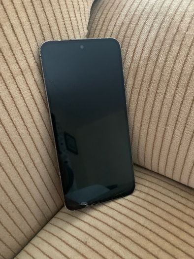 Samsung Galaxy S23 FE - 128GB/256GB - Phantom Black/Cream (For Parts / Repair Only)