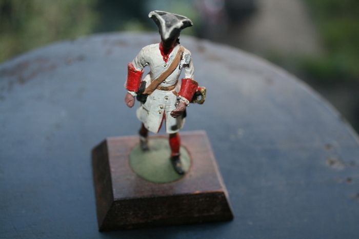 Vintage  Lead Soldiers