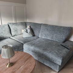 couch DFS perfect condition